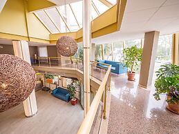 Golden Avenida Family Suites