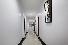 Green Tropical Village Hotel & Resort