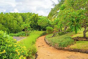 Azuri Apartment with Beach, Pools, Gym, Restaurants, Spa, Boats, kids 