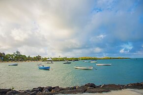 Azuri Apartment with Beach, Pools, Gym, Restaurants, Spa, Boats, kids 