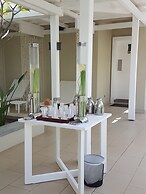 Azuri Apartment with Beach, Pools, Gym, Restaurants, Spa, Boats, kids 