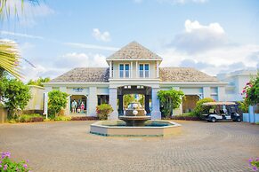 Azuri Apartment with Beach, Pools, Gym, Restaurants, Spa, Boats, kids 