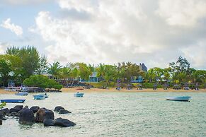 Azuri Apartment with Beach, Pools, Gym, Restaurants, Spa, Boats, kids 