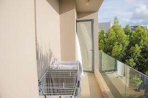 Azuri Apartment with Beach, Pools, Gym, Restaurants, Spa, Boats, kids 