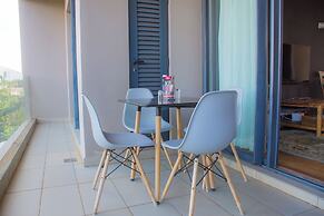 Azuri Apartment with Beach, Pools, Gym, Restaurants, Spa, Boats, kids 