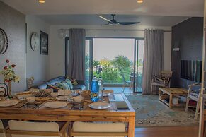 Azuri Apartment with Beach, Pools, Gym, Restaurants, Spa, Boats, kids 