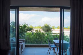 Azuri Apartment with Beach, Pools, Gym, Restaurants, Spa, Boats, kids 