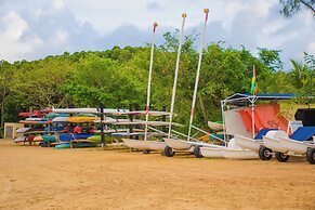 Azuri Apartment with Beach, Pools, Gym, Restaurants, Spa, Boats, kids 