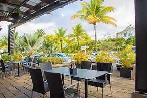 Azuri Apartment with Beach, Pools, Gym, Restaurants, Spa, Boats, kids 