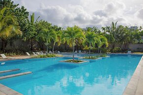 Azuri Apartment with Beach, Pools, Gym, Restaurants, Spa, Boats, kids 