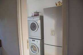 Azuri Apartment with Beach, Pools, Gym, Restaurants, Spa, Boats, kids 