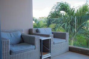 Azuri Apartment with Beach, Pools, Gym, Restaurants, Spa, Boats, kids 