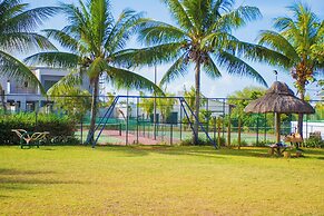 Azuri Apartment with Beach, Pools, Gym, Restaurants, Spa, Boats, kids 