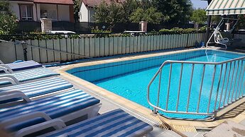 Cicek Otel & Apartments