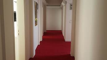 Cicek Otel & Apartments