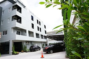 B-Black Hotel Chonburi
