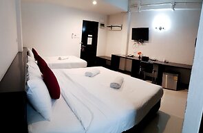 B-Black Hotel Chonburi