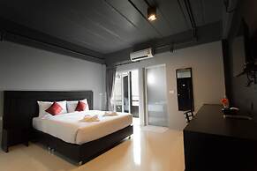 B-Black Hotel Chonburi