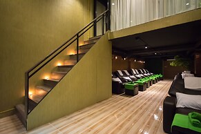 Sovereign Group Hotel