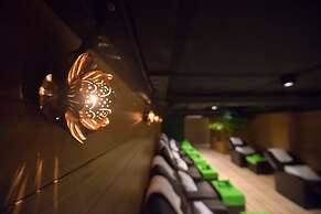 Sovereign Group Hotel