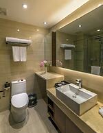 Jinjiang Peninsula Seasons Hotel