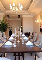 Jinjiang Peninsula Seasons Hotel