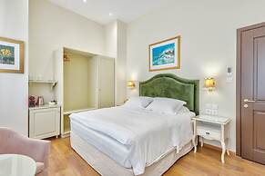 1844 Suites Syros