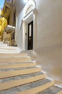 1844 Suites Syros