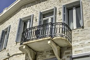 1844 Suites Syros