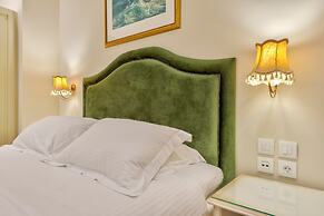1844 Suites Syros
