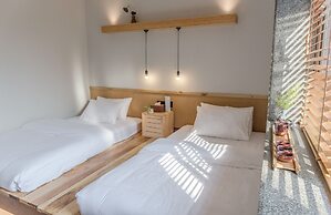 Zen Tea House Seven Stars Park