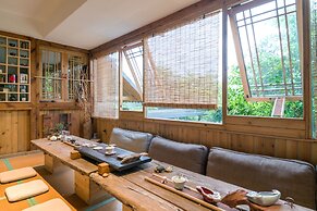 Zen Tea House Seven Stars Park