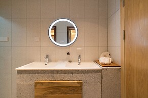 Zen Tea House Seven Stars Park