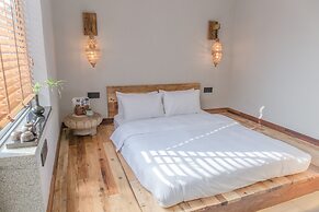 Zen Tea House Seven Stars Park