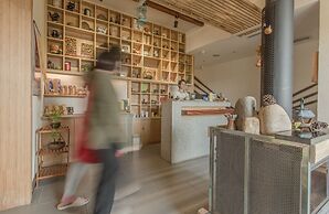 Zen Tea House Seven Stars Park