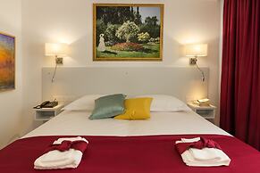 Art & Wine Boutique Hotel