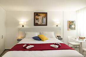 Art & Wine Boutique Hotel