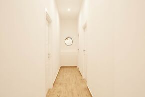 Colosseo Friendly Suite & Rooms