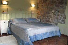 Apartamentos Rurales L'Arboleu