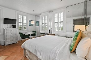 Tropicals of Palm Beach