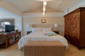 Tropicals of Palm Beach