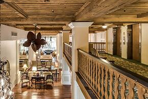 Tropicals of Palm Beach