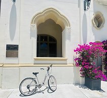 Tropicals of Palm Beach