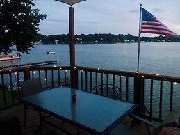 The Wellington Cottage