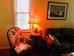 The Wellington Cottage