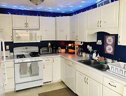 The Wellington Cottage