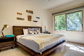 Peggy 2 BDRM apt sleeps 4 balcony