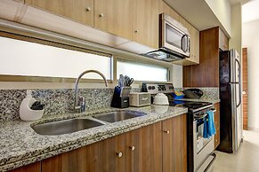 Peggy 2 BDRM apt sleeps 4 balcony