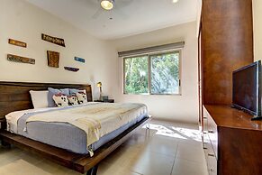 Peggy 2 BDRM apt sleeps 4 balcony