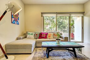 Peggy 2 BDRM apt sleeps 4 balcony